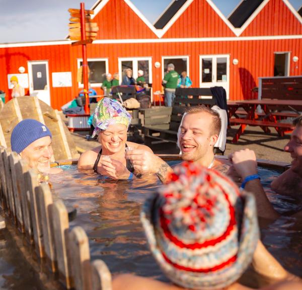 Vinterbaderfestival i Bagenkop - oplev det Langelandske fællesskab